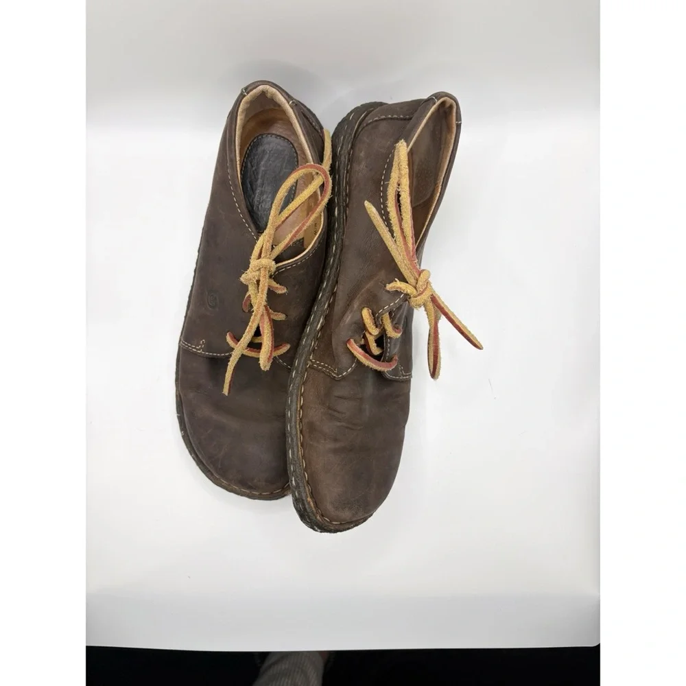 Born Chukka Brown Leather‎ Boots